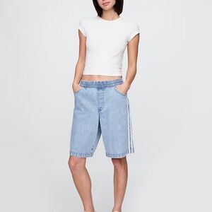 Gap 11" Mid Rise UltraSoft Easy Longline Denim Shorts S